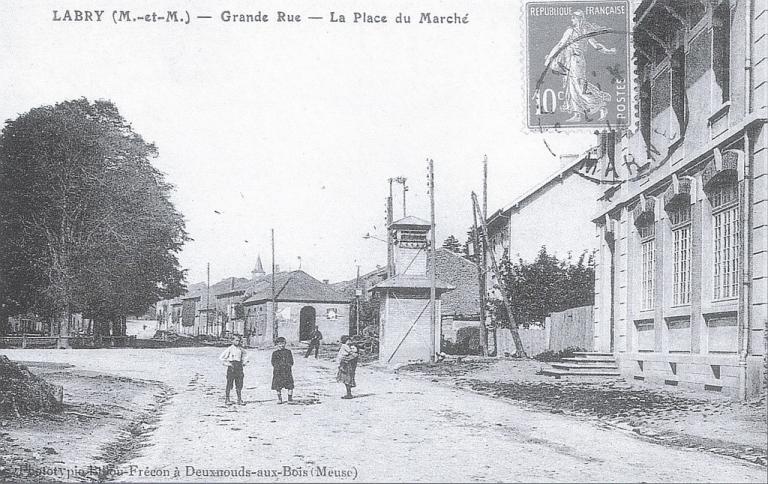 15-Grand Rue - Place du Marché 