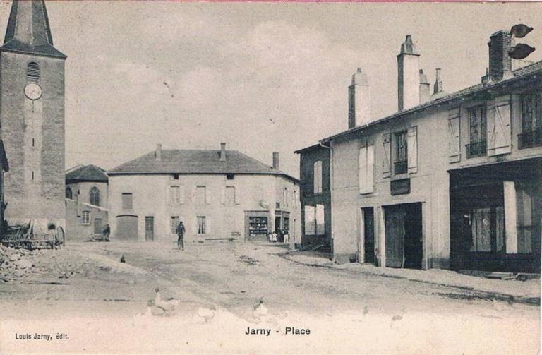 Place de l'Eglise (vue milieu rue Pasteur)